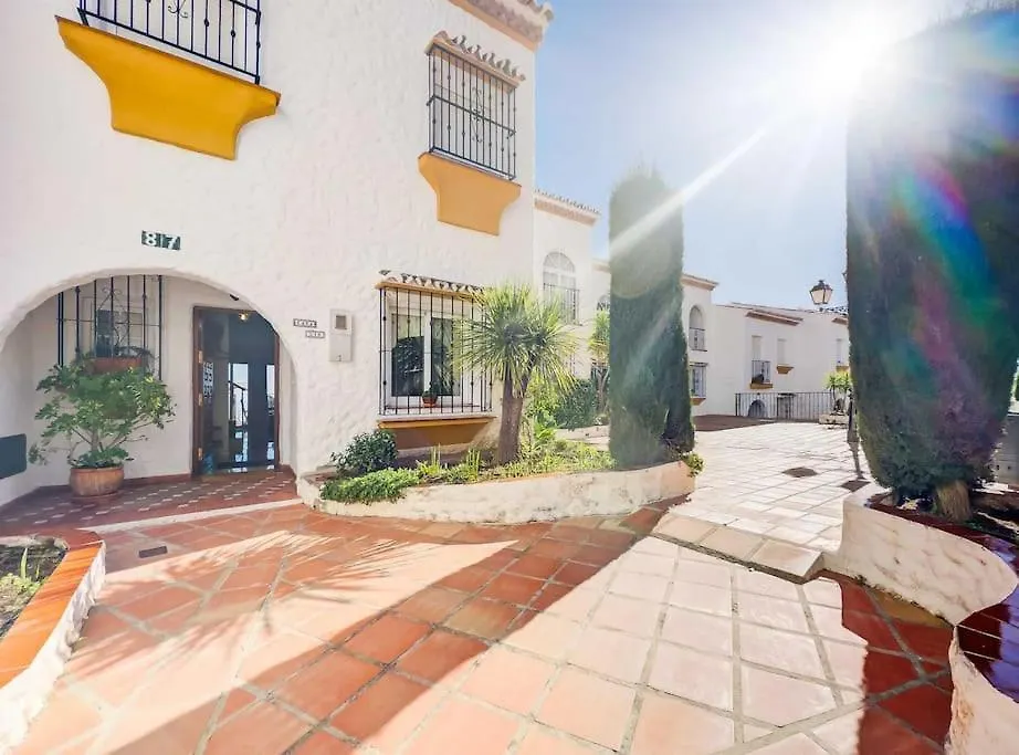 105 - Duplex Apartment With Views, Benalmadena