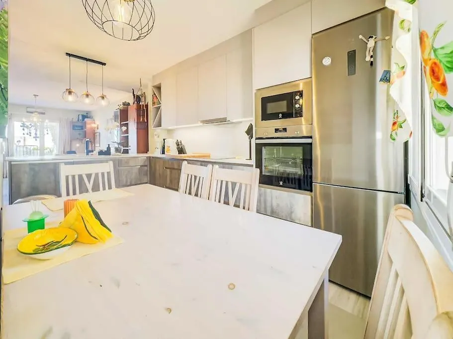 105 - Duplex Apartment With Views, Benalmádena